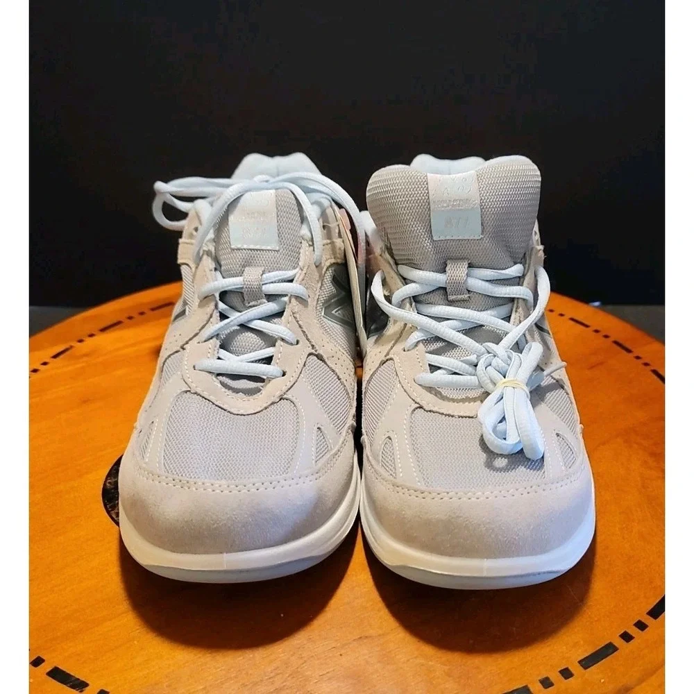 new balance 877 V1 womens Walking shoes Size 9.5